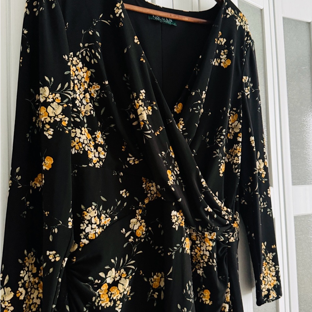Ralph Lauren Black Floral Blouse - Picture 4 of 9